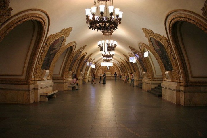 Moskauer Metro - 194 Stationen