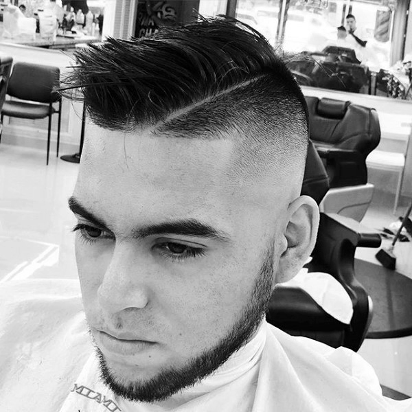 Mohawk Herren Haarschnitt Mit Der Haut Verblassen Seiten Kunstop De