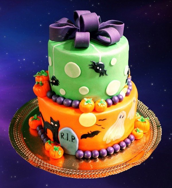 Non scary Halloween-Kuchen-Dekoration zwei geschichteten Kuchen Spinnen ...
